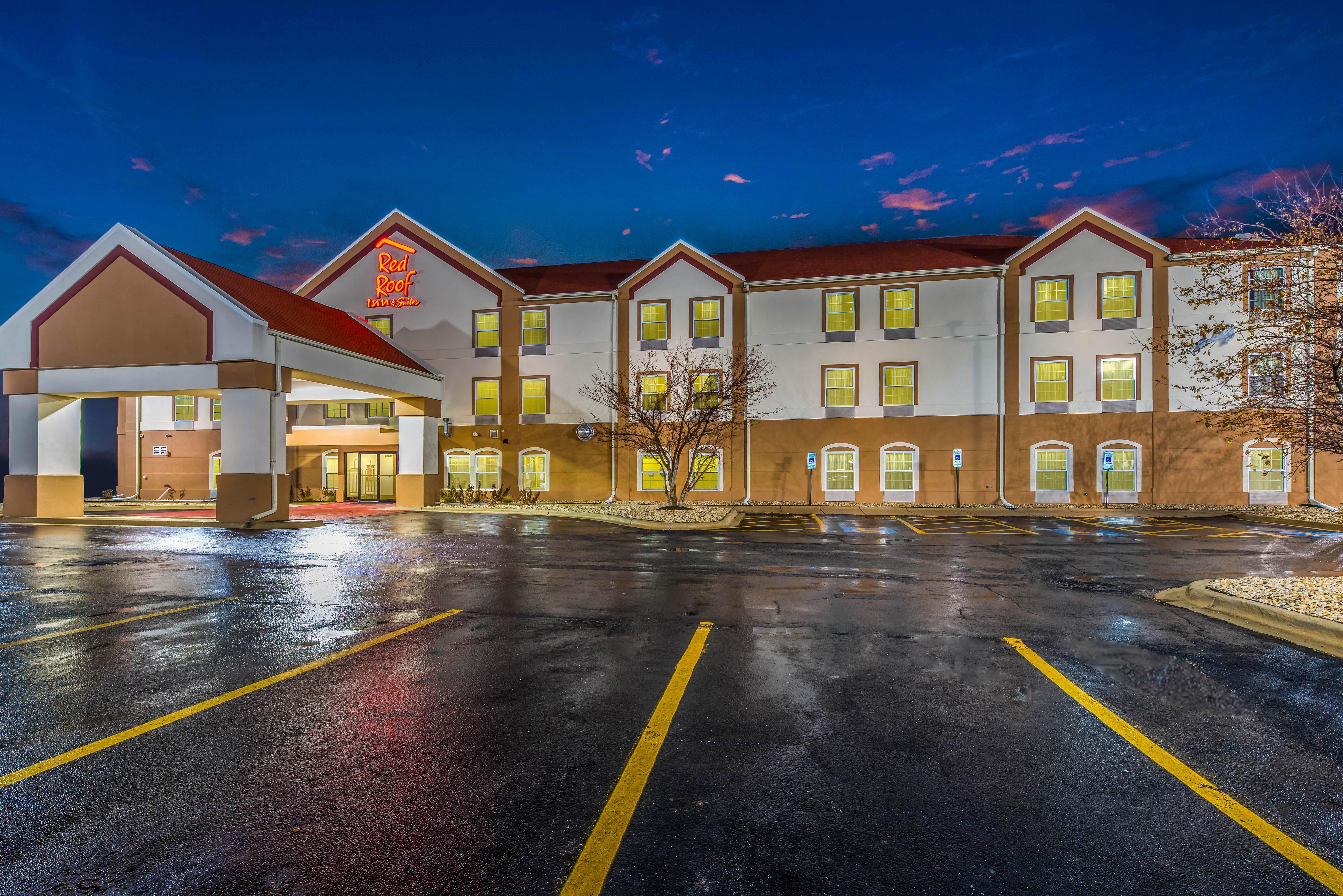 Red Roof Inn & Suites Monee מראה חיצוני תמונה